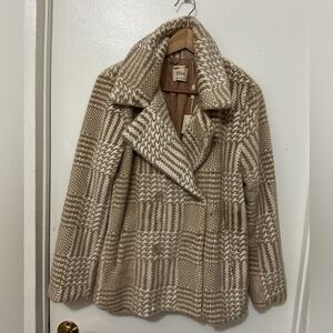 Elie Tahari Tan and Cream Patterned Coat